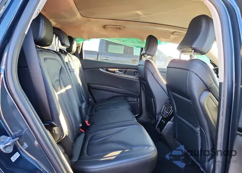 2023 Lincoln Nautilus Reserve z USA, uszkodzony, nr VIN 2LMPJ8KP0PBL07861